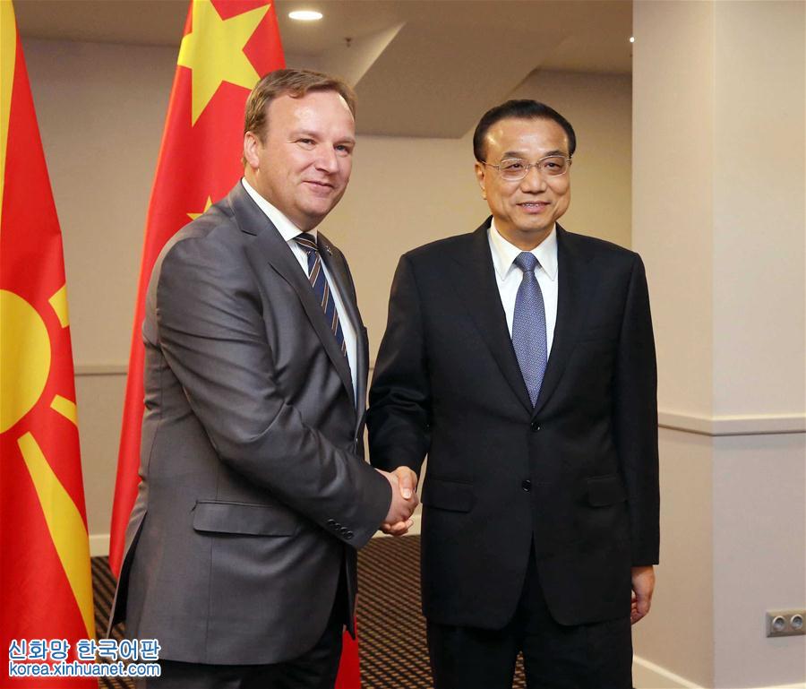 （时政）李克强会见马其顿总理迪米特里耶夫