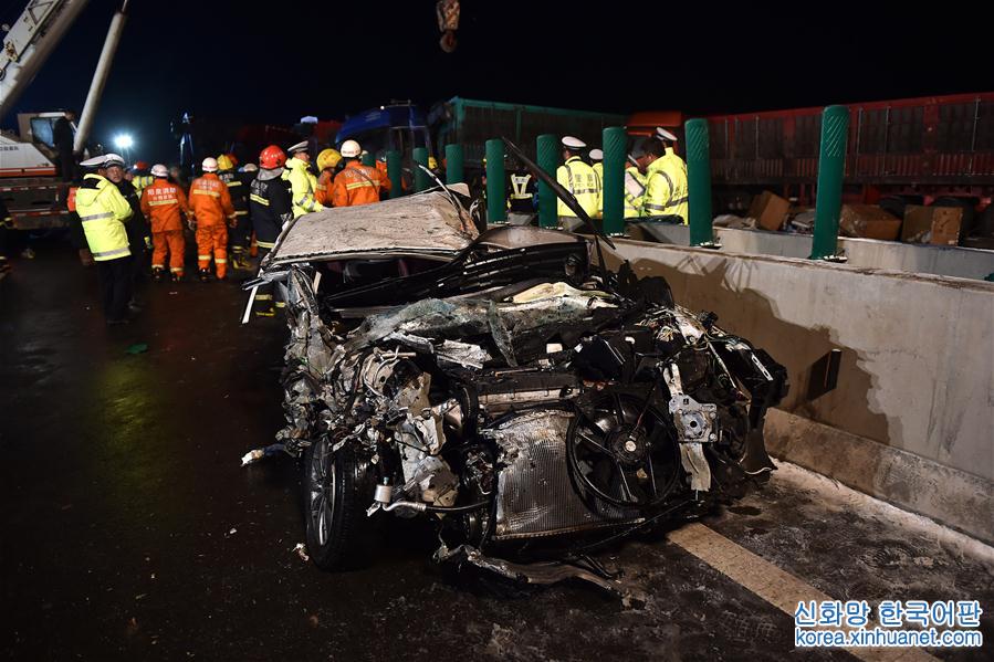 （突发事件）（2）京昆高速山西平阳段交通事故死亡人数上升至17人