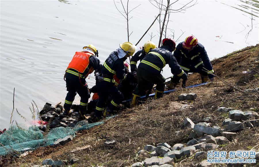 （突发事件）湖北鄂州发生重大交通事故已致18人死亡