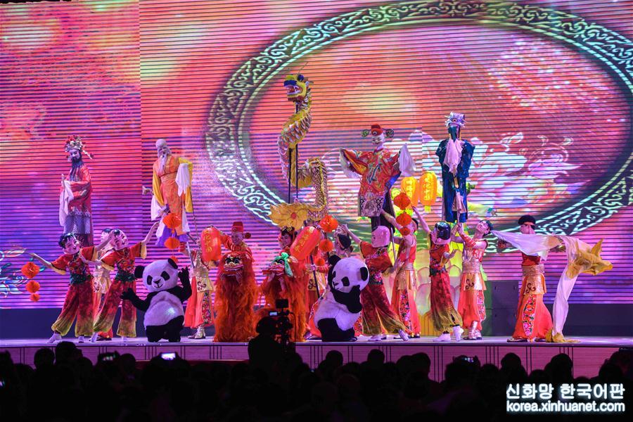 （XHDW）（2）“文化中国·四海同春”演出在吉隆坡举行
