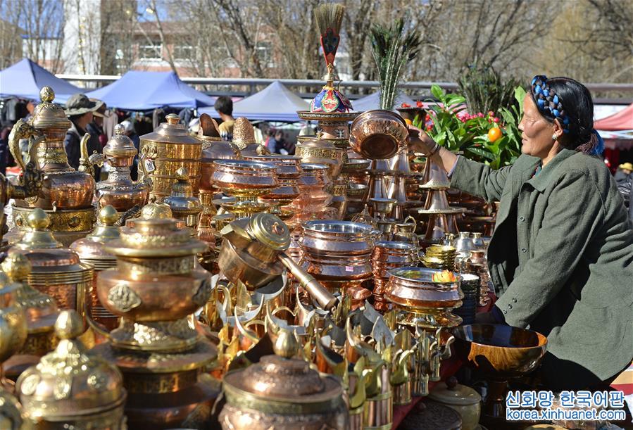 （新春走基层）（7）西藏日喀则年货市场火热