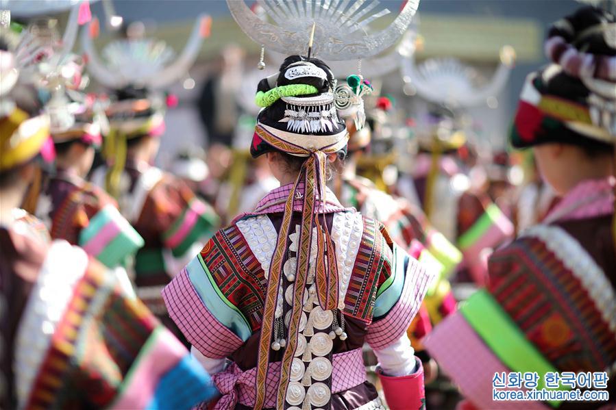 #（社会）（3）贵州丹寨：望会节上盛装秀
