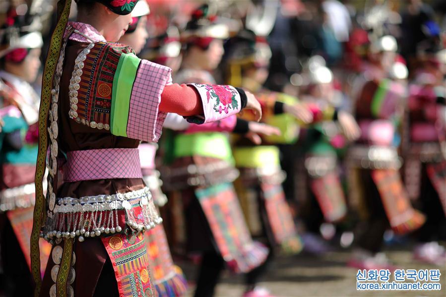 #（社会）（11）贵州丹寨：望会节上盛装秀