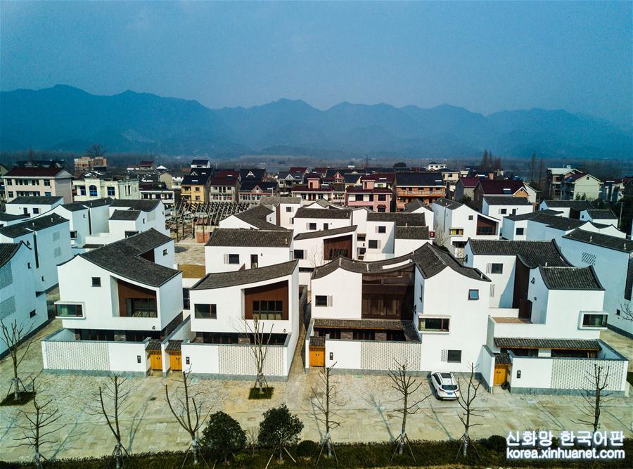 （美丽中国）（2）杭州富阳：如诗如画“水墨江南”农村回迁房