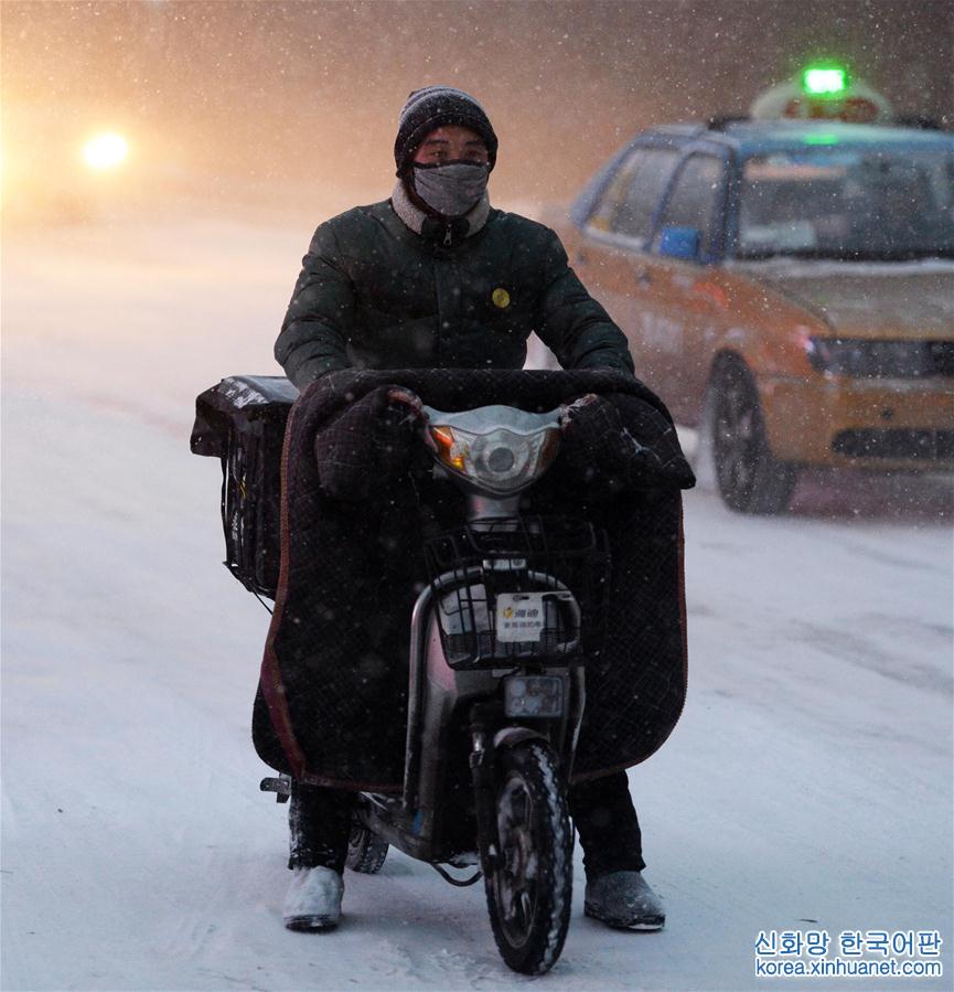 （环境）（3）哈尔滨迎来降雪天气
