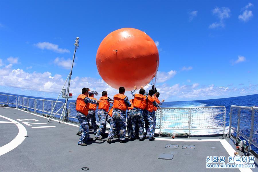 （国际）（1）中国海军南海舰队远海训练编队组织海上现场反击演练