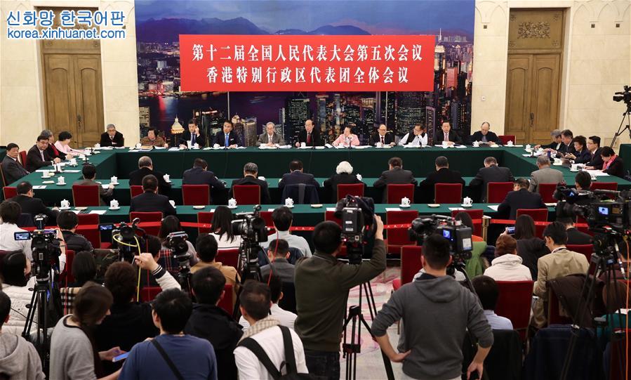 （兩會）香港代表團全體會議向媒體開放