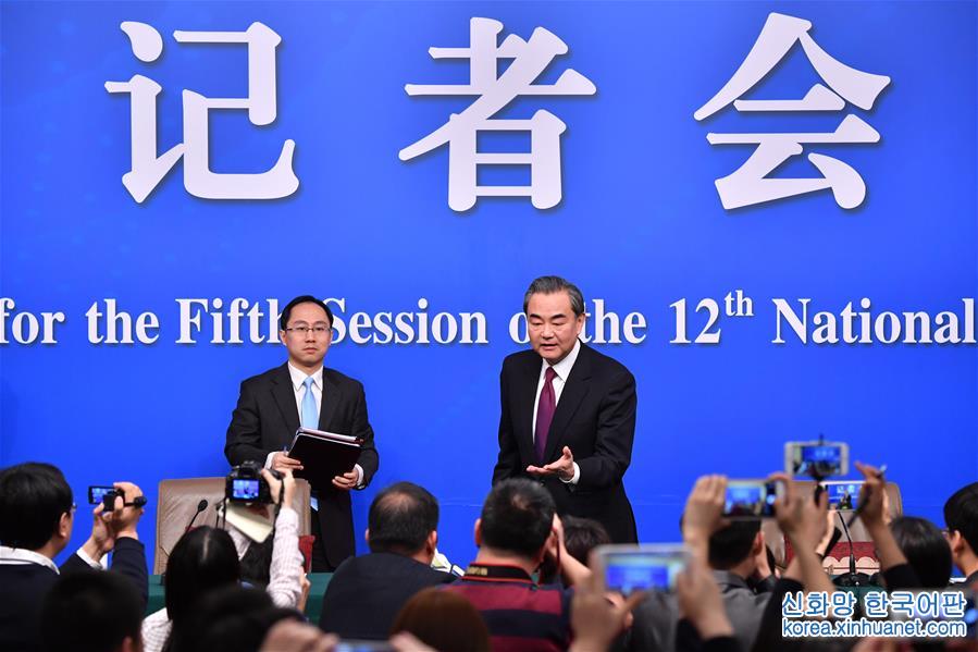 （兩會）（23）外交部部長王毅就“中國的外交政策和對外關係”答記者問