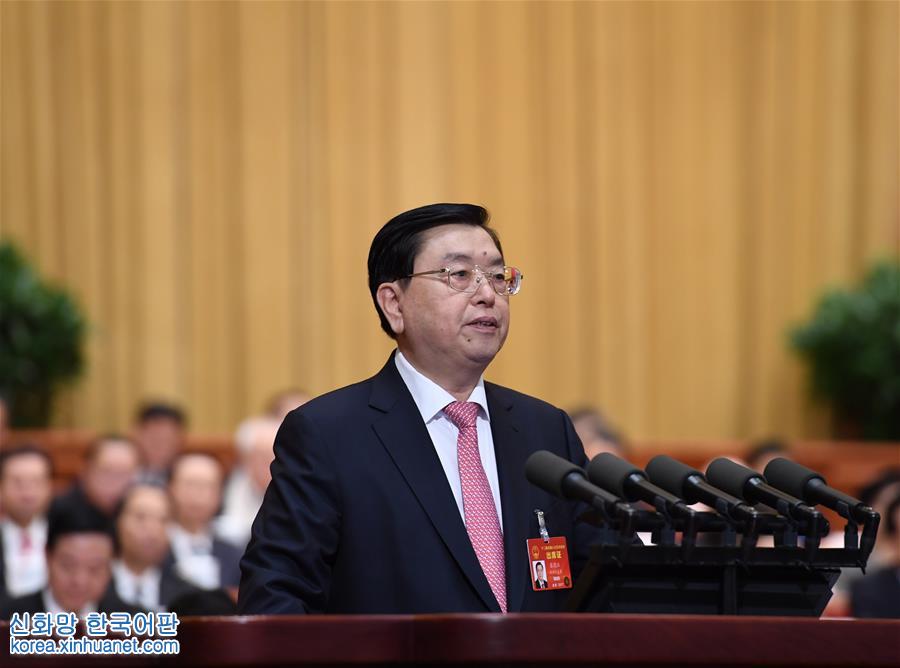 （兩會·XHDW）（2）張德江作全國人民代表大會常務委員會工作報告