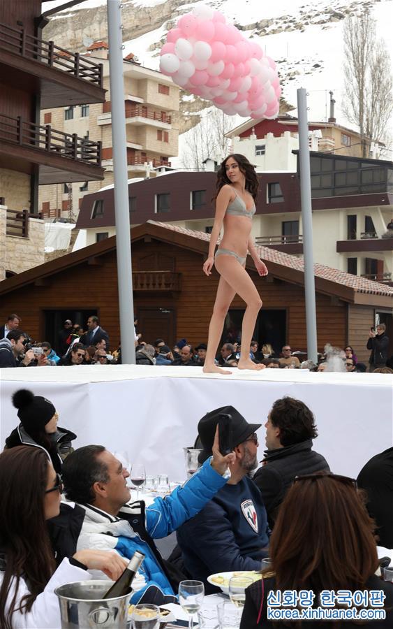 [3]（外代二线）黎巴嫩举办女性内衣时装秀
