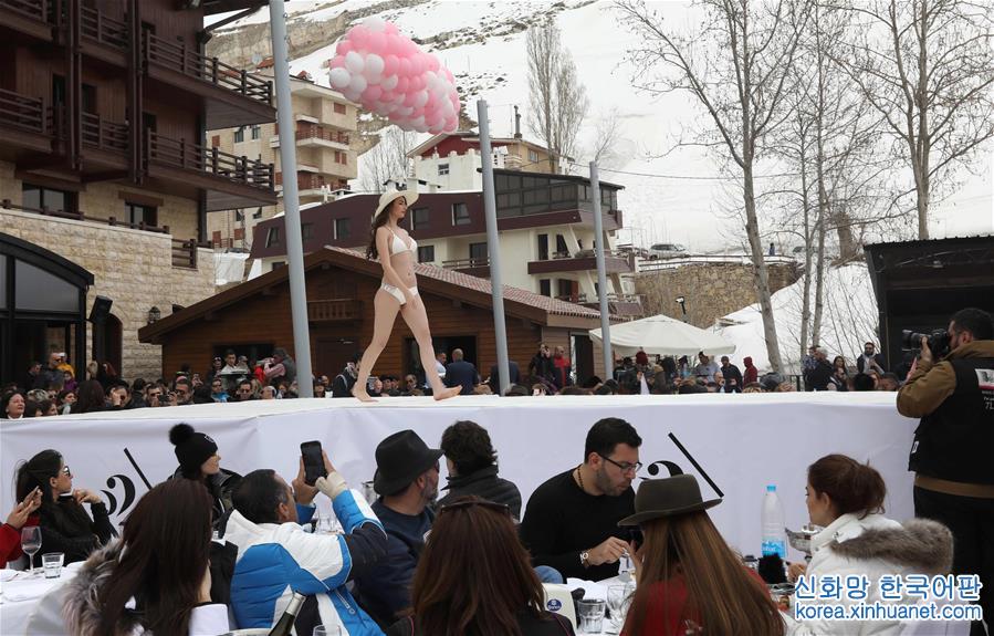 [4]（外代二线）黎巴嫩举办女性内衣时装秀