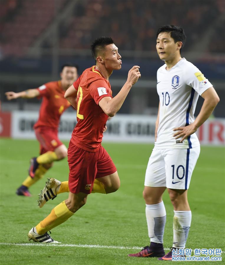 （体育）（49）足球——世预赛：中国队战胜韩国队