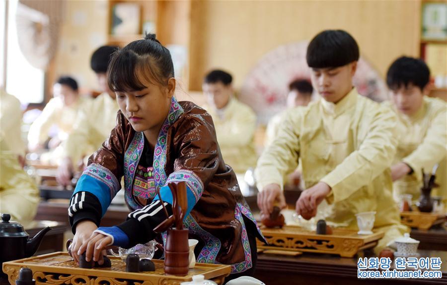 #（教育）（4）广西三江：茶乡开设“茶课堂”