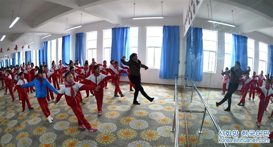 （教育）（9）藏乡学子的多彩校园生活