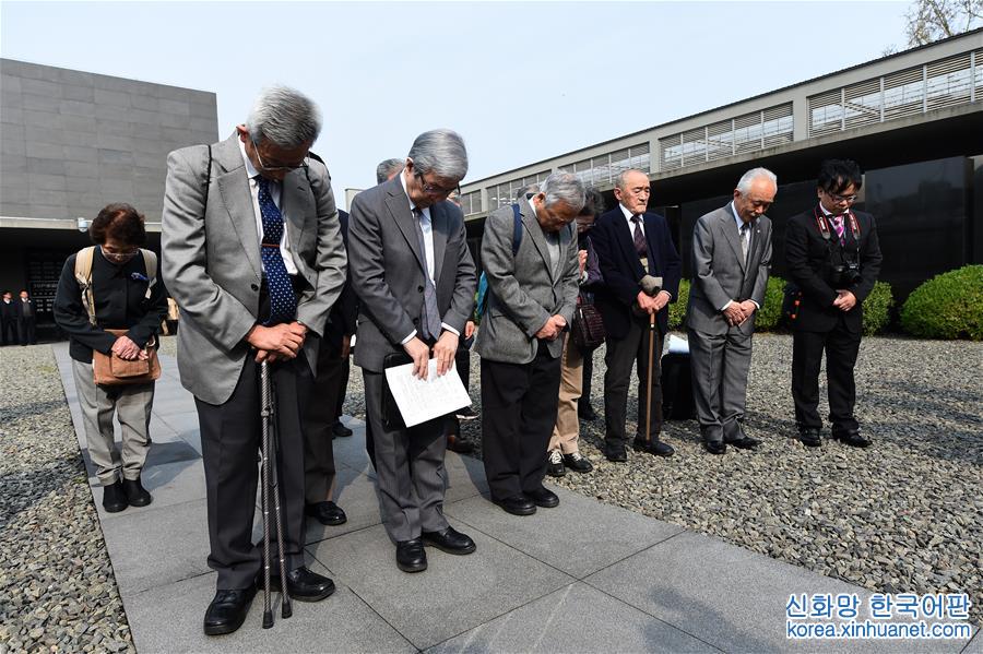 （社会）（5）日本植树访华团持续32年悼念南京大屠杀遇难者