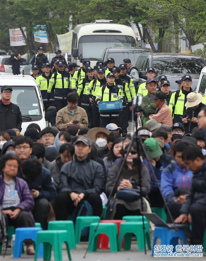 （国际）（4）“萨德”部分装备在韩部署　警方与当地居民发生冲突