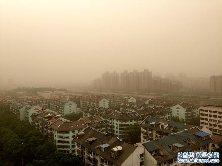 （环境）（6）北京遭遇沙尘天气