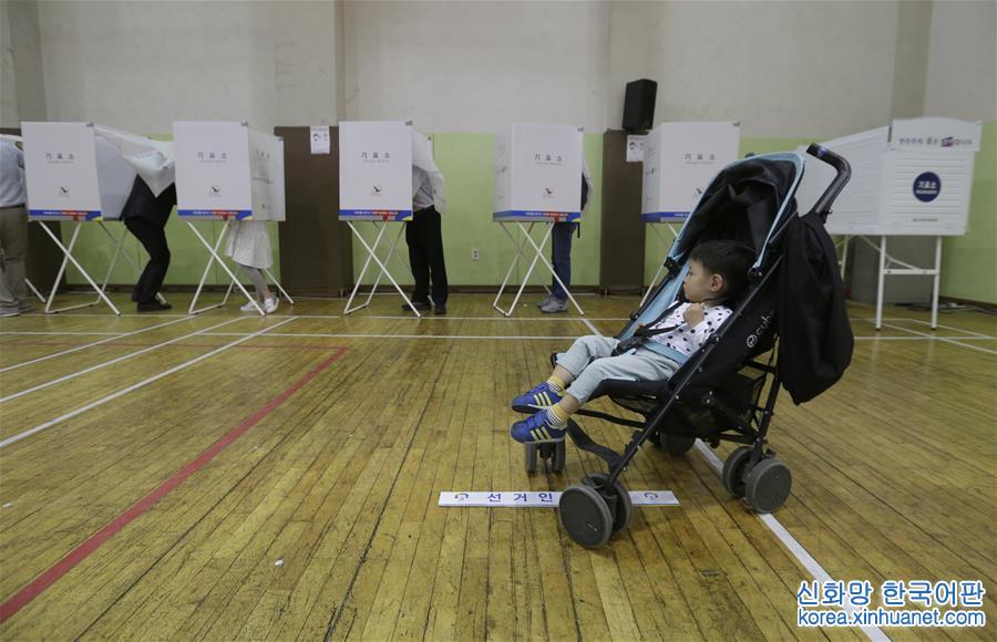 （外代一线）（5）韩国首次举行总统选举“事前投票”