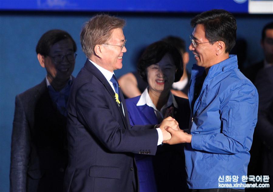 （XHDW）（4）文在寅确认当选韩国总统
