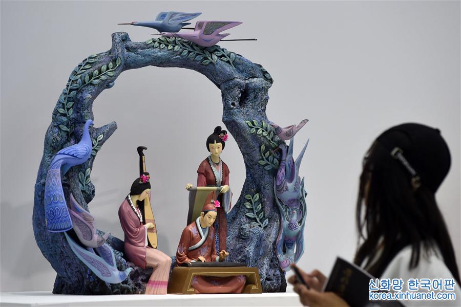#（文化）（2）杭州举办“泥人张”第四代传承人张錩作品展