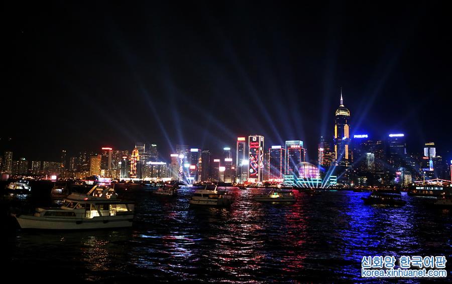 （香港回归二十周年·香港之美·图文互动）（10）“亚洲国际都会”依然活力澎湃