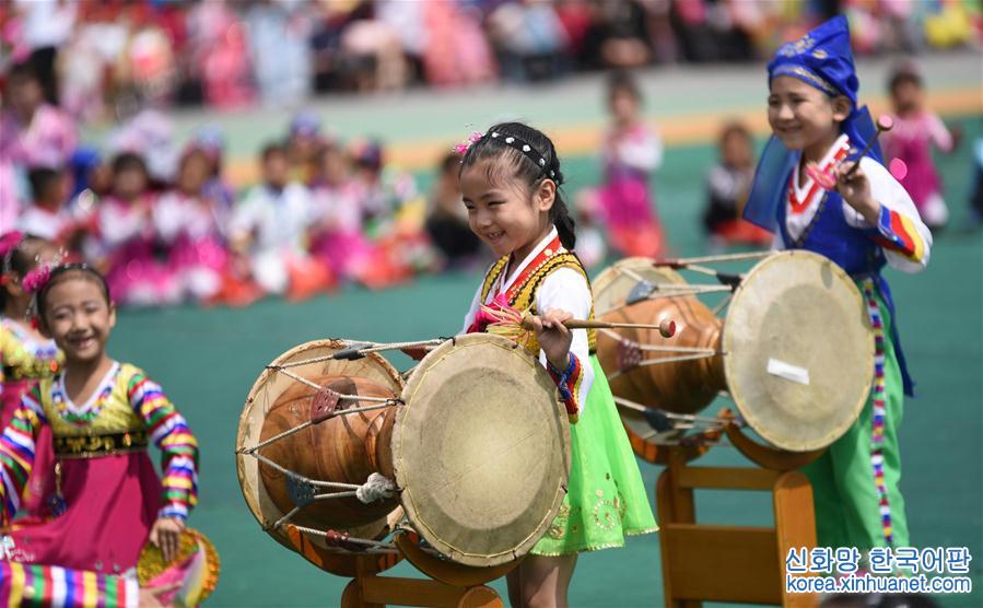 （国际）（3）朝鲜举行联欢活动庆祝儿童节