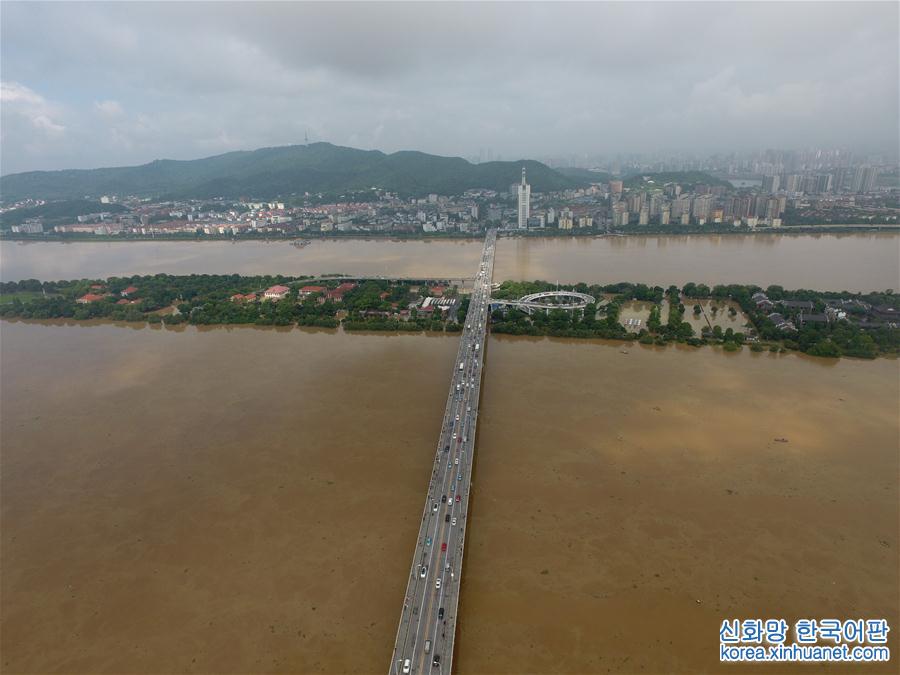 （社会）（5）湘江长沙段水位破历史记录