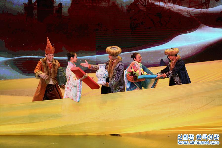 （国际）（4）中国国家馆日专场晚会在阿斯塔纳专项世博会上演