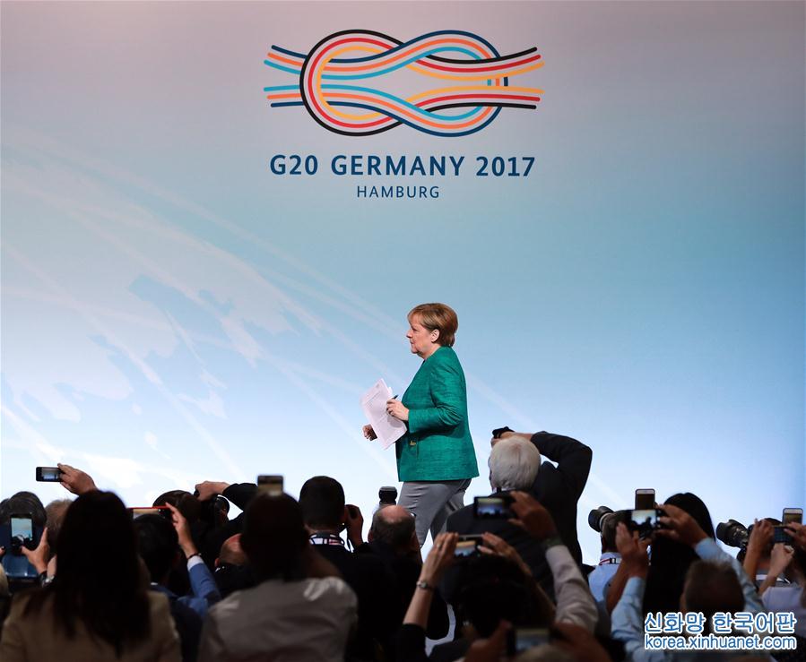（國際）（1）默克爾出席G20峰會新聞發布會