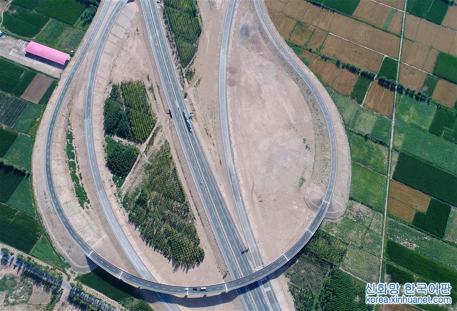 （经济）（3）北京到新疆全线高速公路贯通