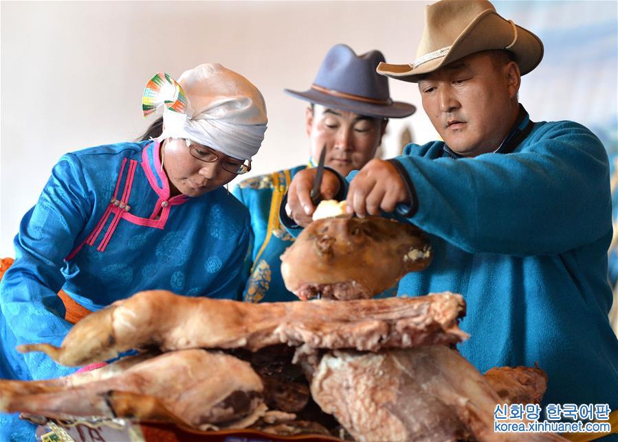 （守望相助70载·壮美亮丽内蒙古）（5）内蒙古优质牛羊肉走上越来越多国人的餐桌