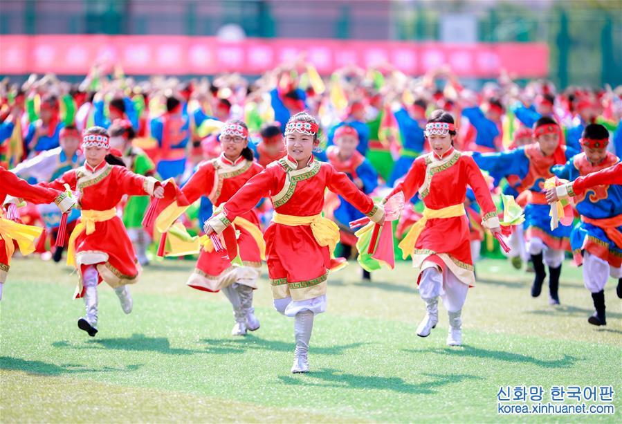 #（社會）（1）內蒙古國際青少年校園足球夏令營開營