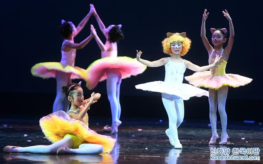 （文化）（2）全国琦琦芭蕾少儿舞蹈比赛（广西赛区）在南宁拉开帷幕