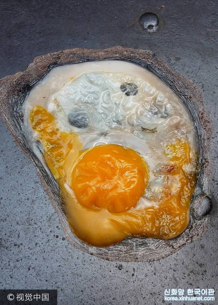 ***_***2017年7月27日，长沙，一分钟不到，蛋黄蛋白凝固，鸡蛋被煎熟。