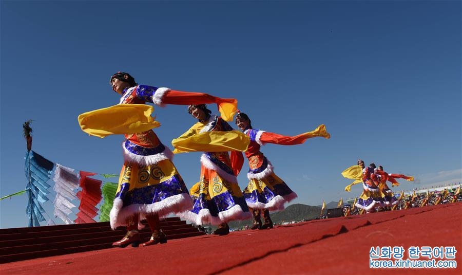 （社会）（6）第十一届格萨尔赛马节在甘南玛曲开幕