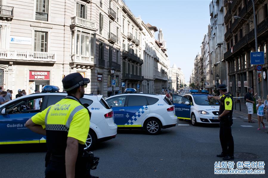 （国际）（1）西班牙巴塞罗那恐袭造成13死80伤