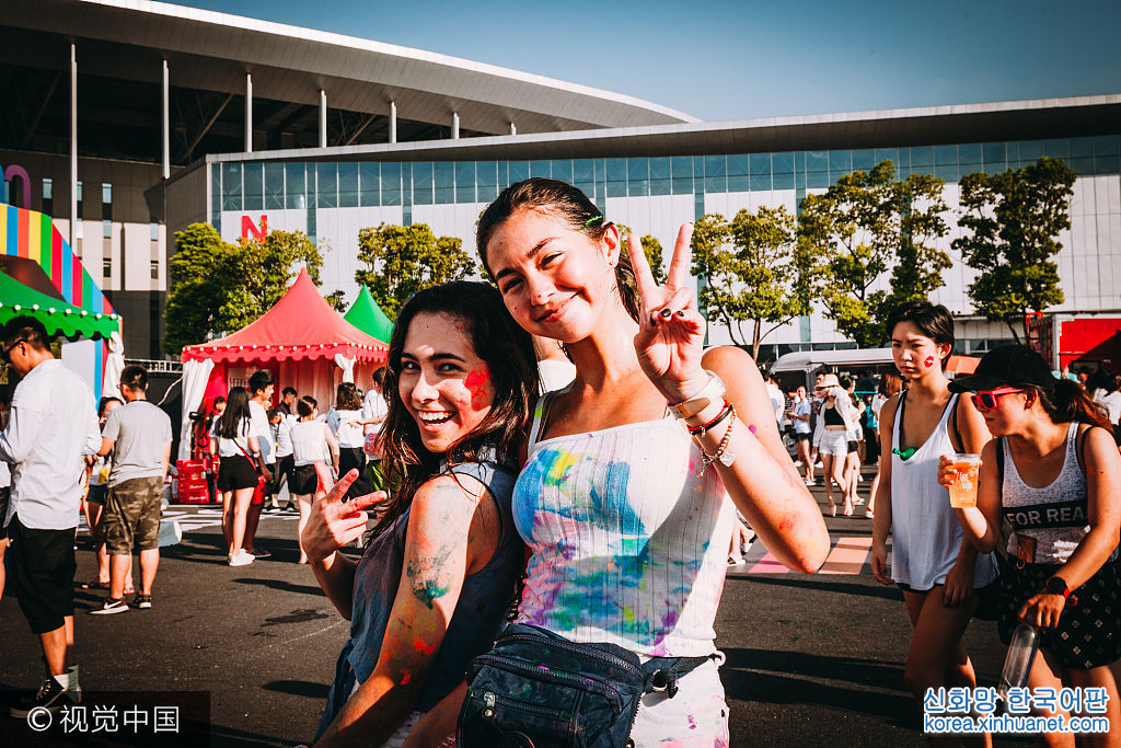 2017年8月19日，全球最大色彩派对Life in Color首次登陆上海。***_***