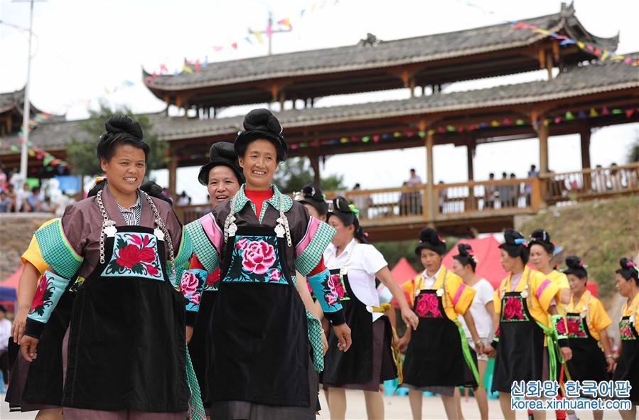 #（XHDW）（1）贵州丹寨：苗歌鼓舞欢庆爬坡节