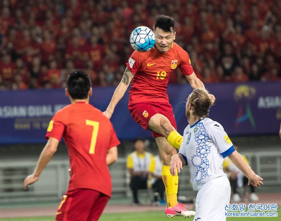 （体育）（28）足球——世预赛：中国胜乌兹别克斯坦