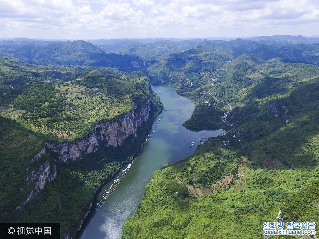 ***_***2017年8月31日，位于贵阳市修文县与黔西县之间的乌江段，索风营水电站蓄水后形成的高原平湖景致美丽风光。