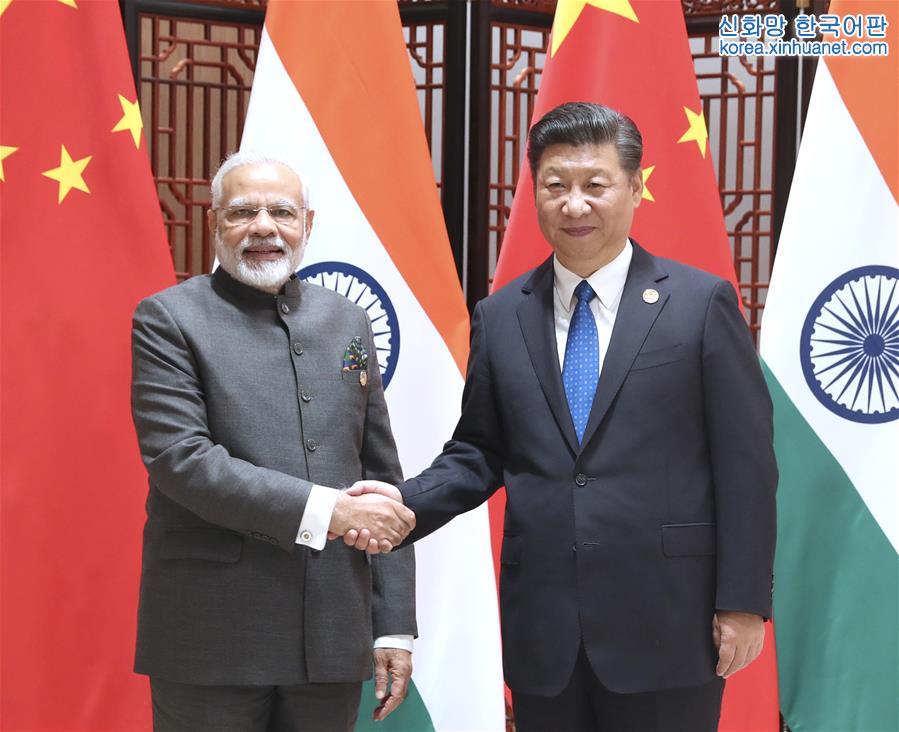 （廈門會晤）習近平會見印度總理莫迪