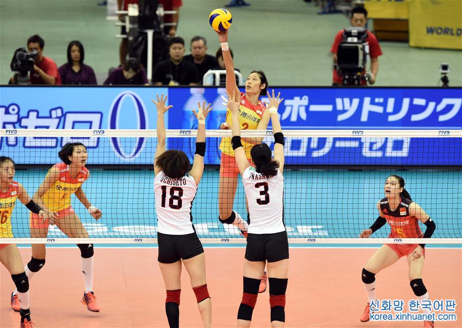 （体育）（13）排球——中国女排夺得大冠军杯赛冠军