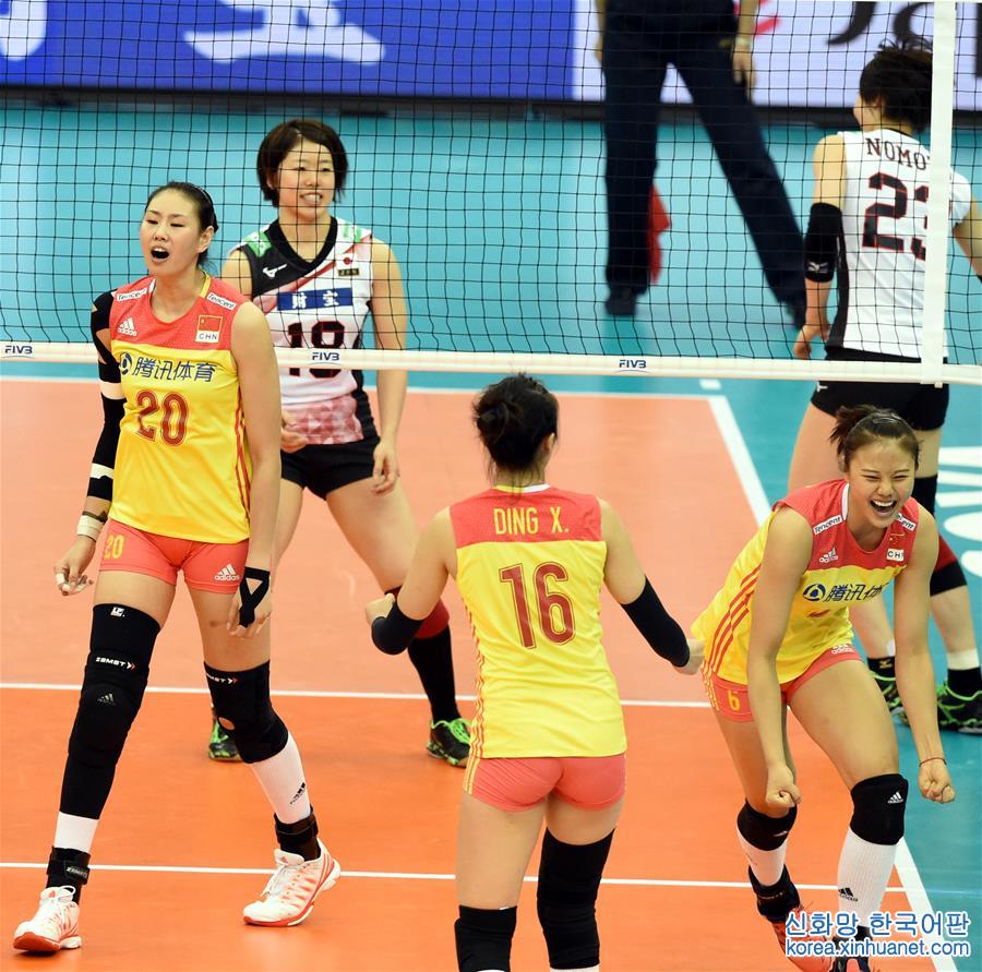（体育）（10）排球——中国女排夺得大冠军杯赛冠军