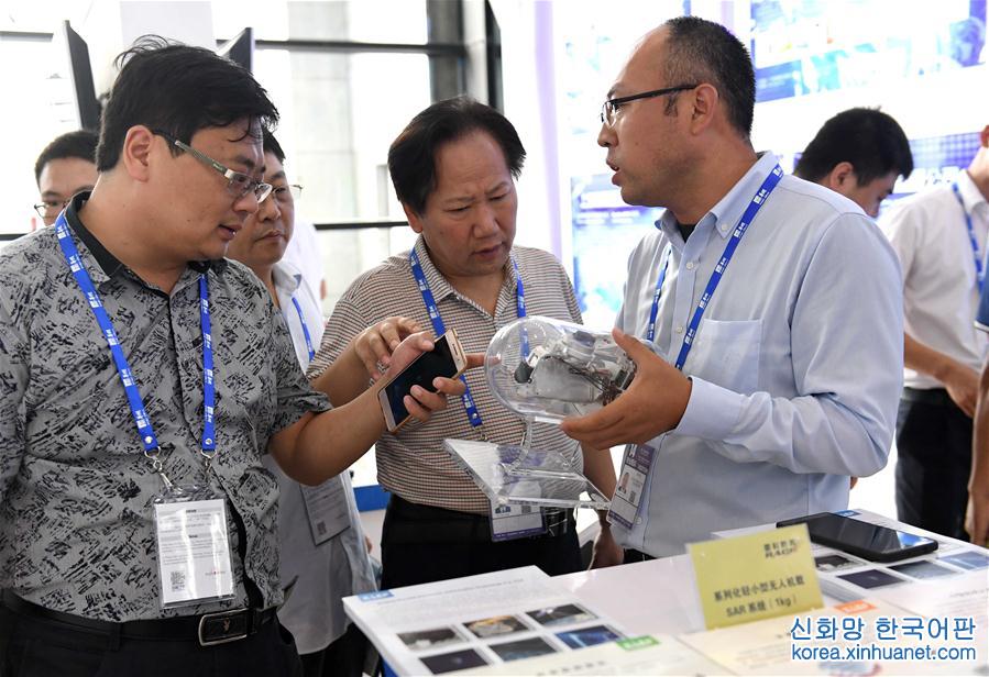 （新华视界）（2）高新科技“闪耀”中国-东盟博览会