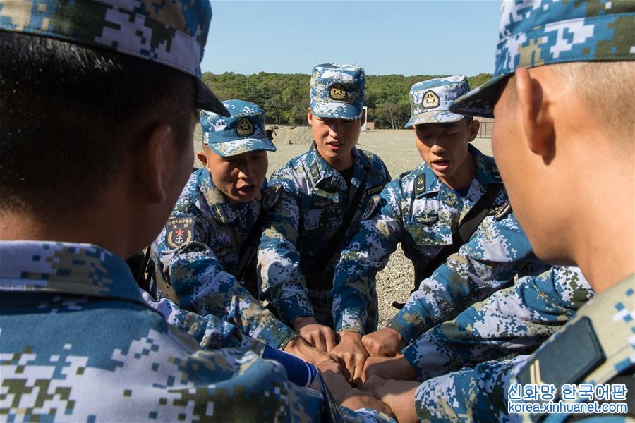 （新华视界）（2）“海上联合—2017”：中俄海军陆战队举行联合反恐比赛