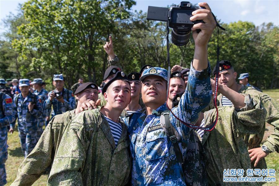 （新华视界）（1）“海上联合—2017”：中俄海军陆战队举行联合反恐比赛