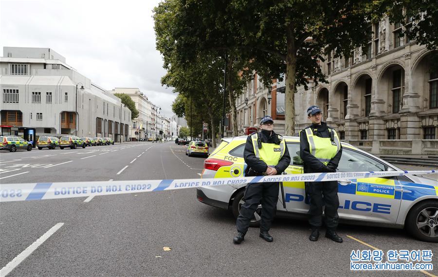 （國際）（1）英國倫敦發生汽車撞人事件致11名行人受傷