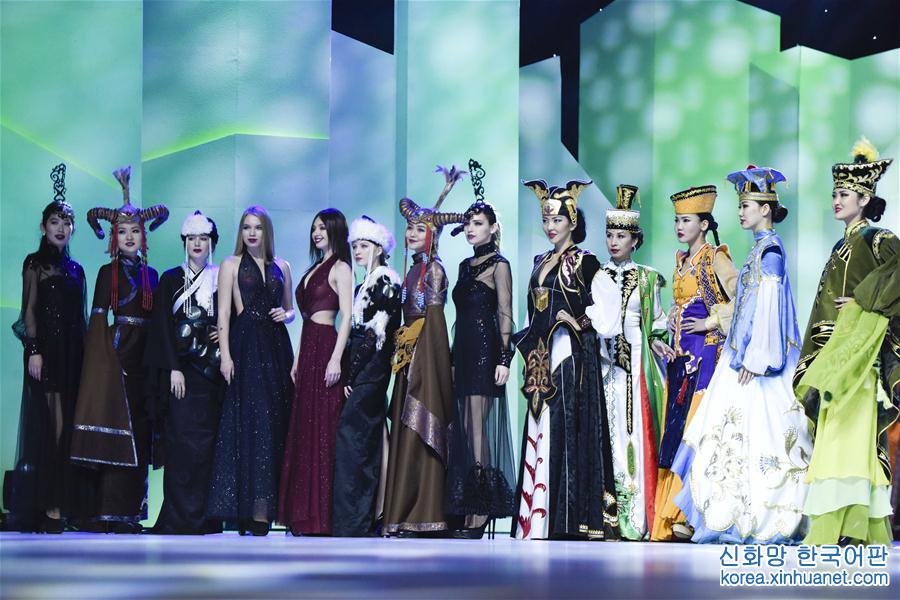 #（文化）（1）第十四届蒙古族服装服饰艺术节在呼和浩特开幕