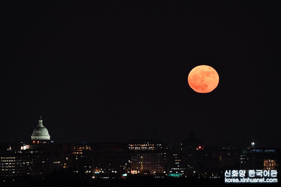 （国际）（2）“超级月亮”现身华盛顿