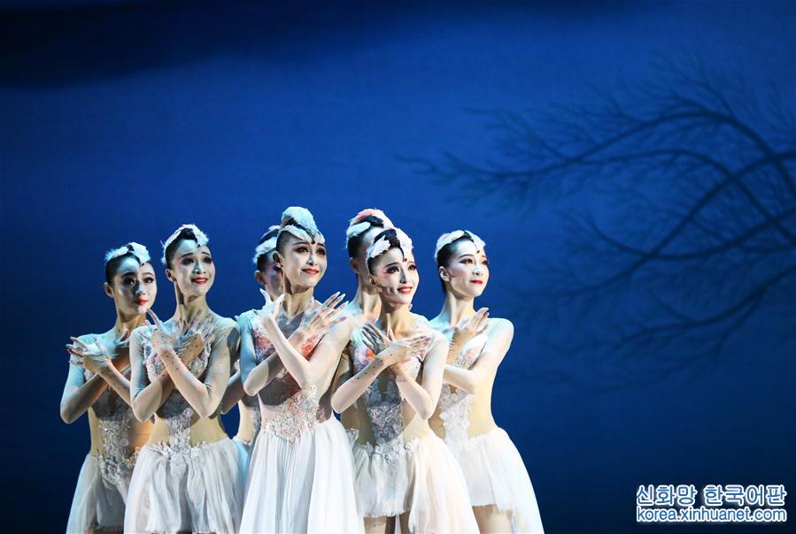 （国际）（4）中国舞剧《朱鹮》亮相纽约林肯中心